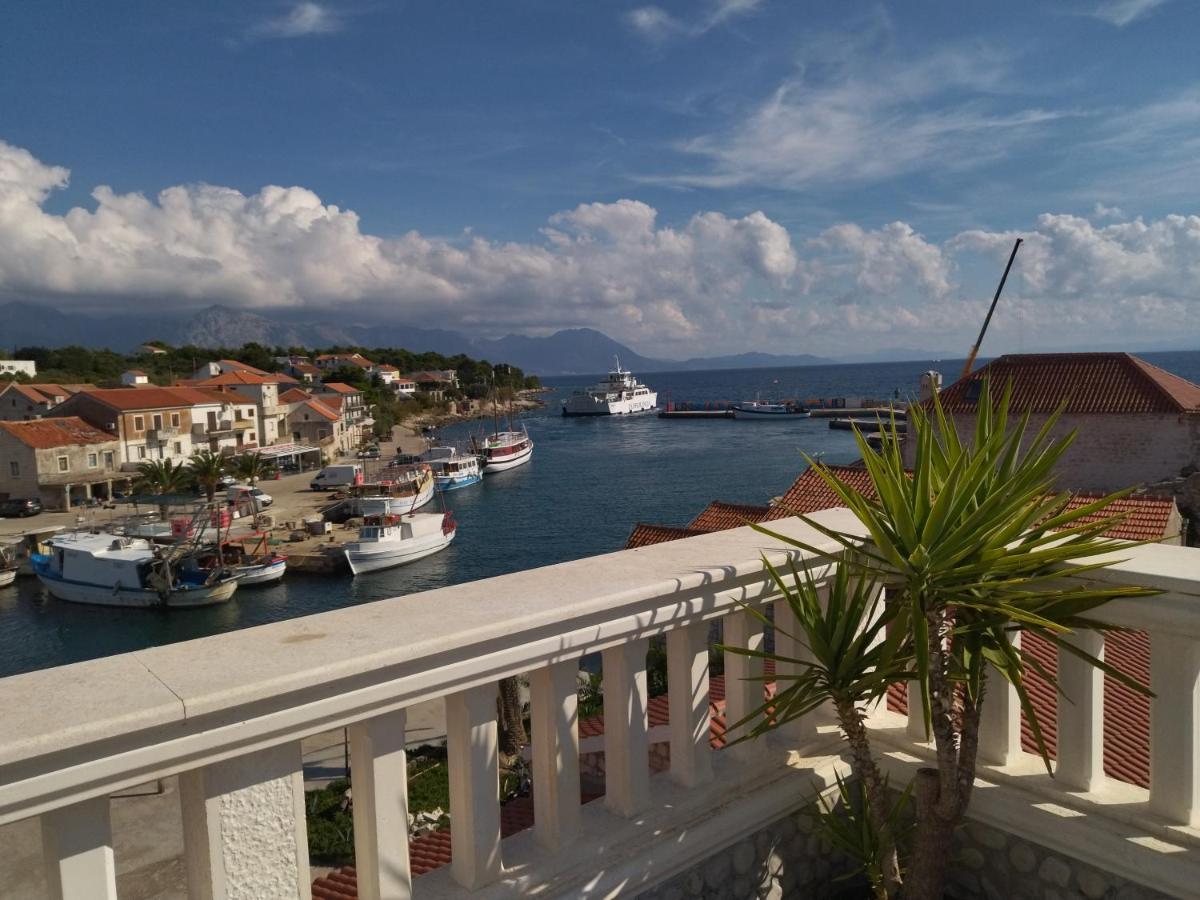 Apartments Maja I Mate Sućuraj Εξωτερικό φωτογραφία