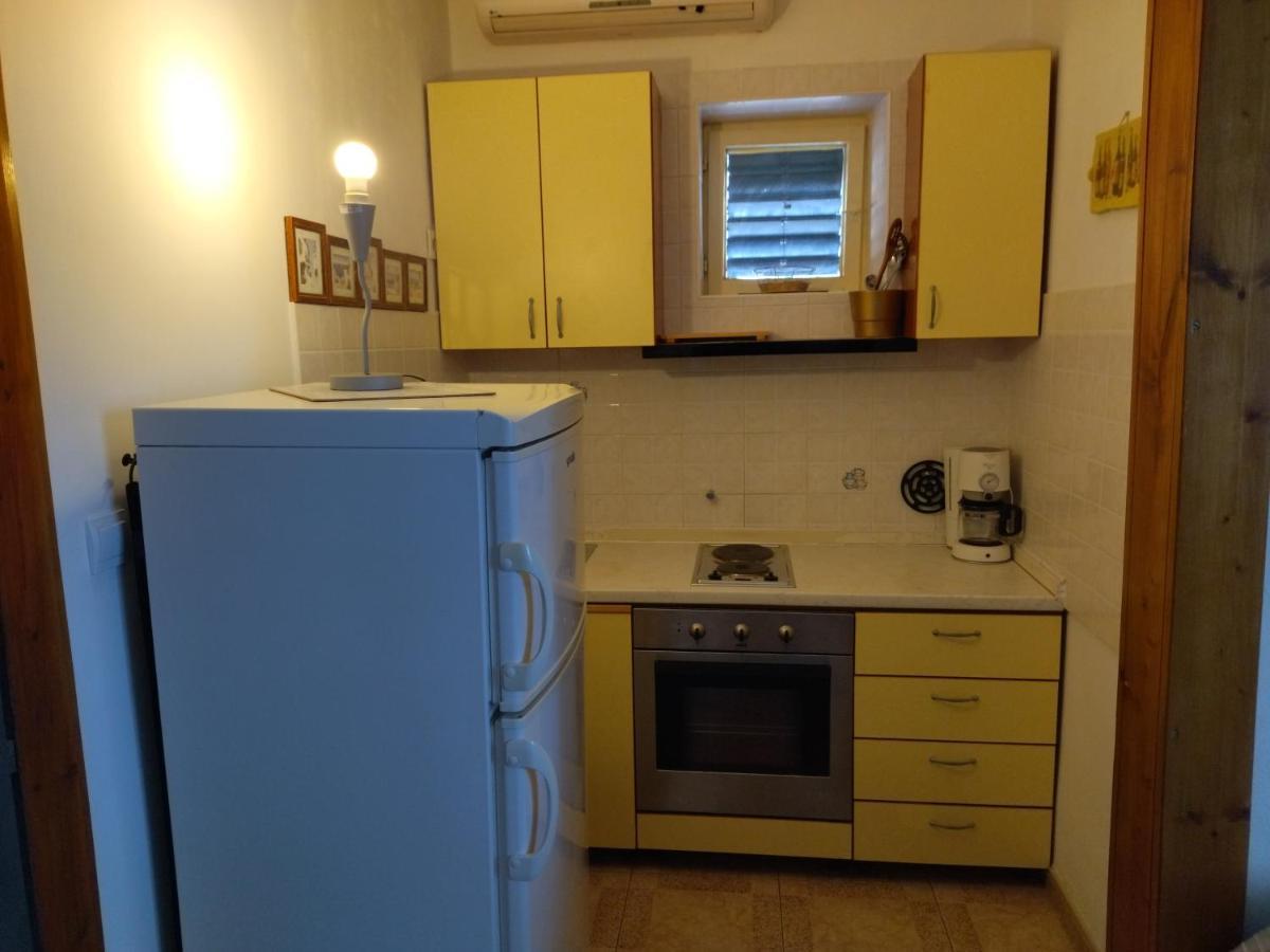 Apartments Maja I Mate Sućuraj Εξωτερικό φωτογραφία