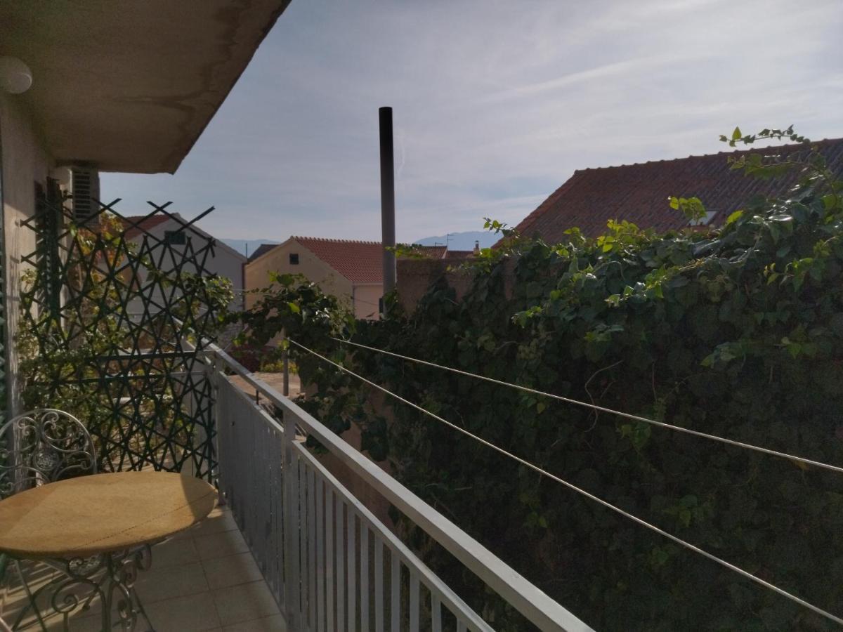 Apartments Maja I Mate Sućuraj Εξωτερικό φωτογραφία