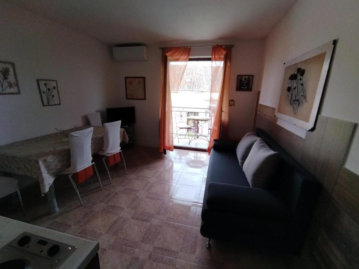 Apartments Maja I Mate Sućuraj Εξωτερικό φωτογραφία